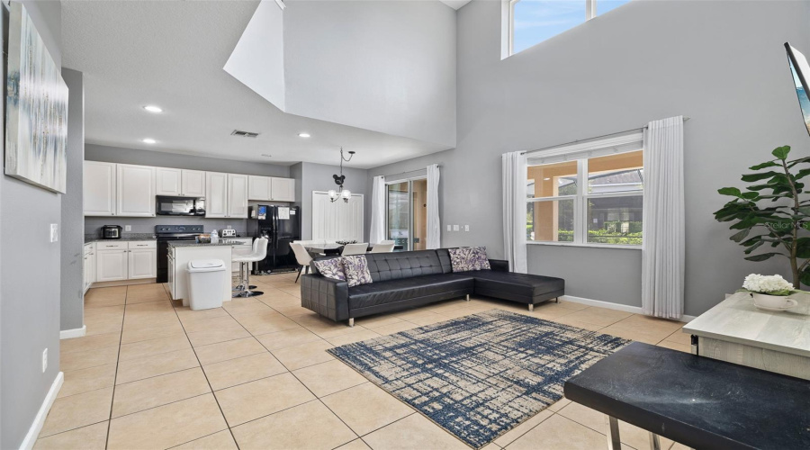 Davenport, Florida 33837, 6 Bedroom Bedrooms, ,5 Bathroombathrooms,Residential,For Sale,Oakbourne,0,Mfro6453163