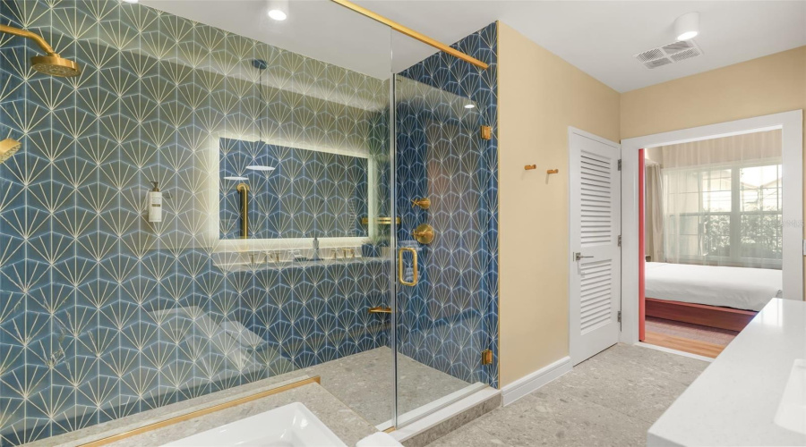 Kissimmee, Florida 34747, 2 Bedroom Bedrooms, ,2 Bathroombathrooms,Residential,For Sale,Vacation,0,Mfro6452210
