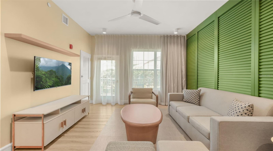 Kissimmee, Florida 34747, 2 Bedroom Bedrooms, ,2 Bathroombathrooms,Residential,For Sale,Vacation,0,Mfro6452210