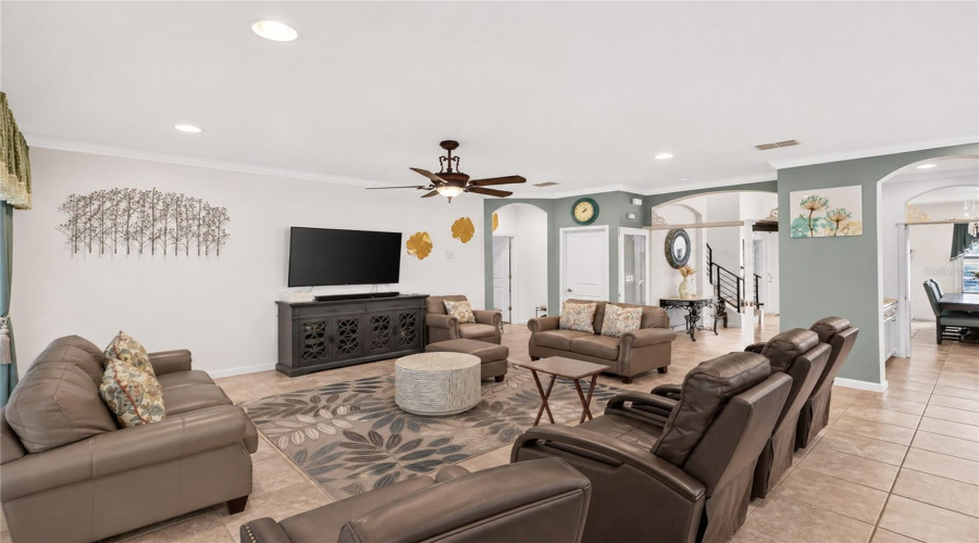 Kissimmee, Florida 34746, 6 Bedroom Bedrooms, ,4 Bathroombathrooms,Residential,For Sale,Shoreside,0,Mfro6453297