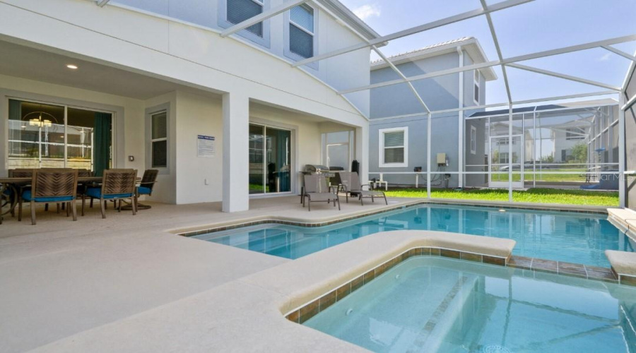 Davenport, Florida 33896, 6 Bedroom Bedrooms, ,5 Bathroombathrooms,Residential,For Sale,Tempo,0,Mfrs5160431