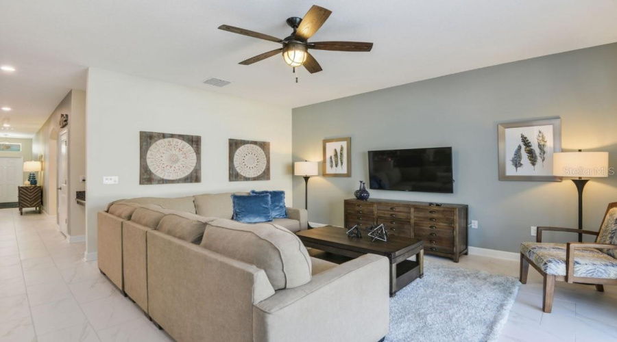 Davenport, Florida 33896, 6 Bedroom Bedrooms, ,5 Bathroombathrooms,Residential,For Sale,Tempo,0,Mfrs5160431