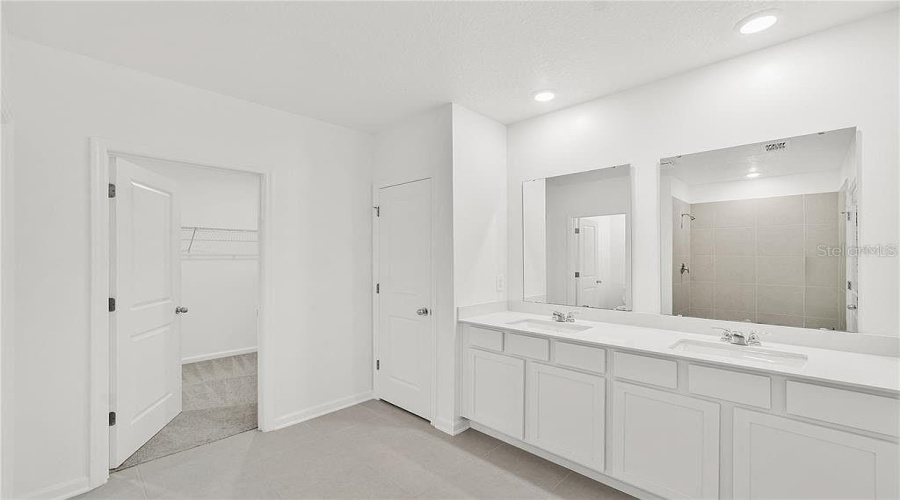 Kissimmee, Florida 34746, 4 Bedroom Bedrooms, ,2 Bathroombathrooms,Residential,For Sale,Golden Knight,0,Mfro6453134