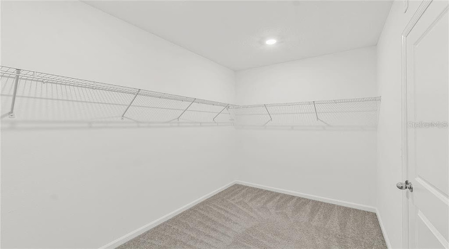 Kissimmee, Florida 34746, 4 Bedroom Bedrooms, ,2 Bathroombathrooms,Residential,For Sale,Golden Knight,0,Mfro6453134