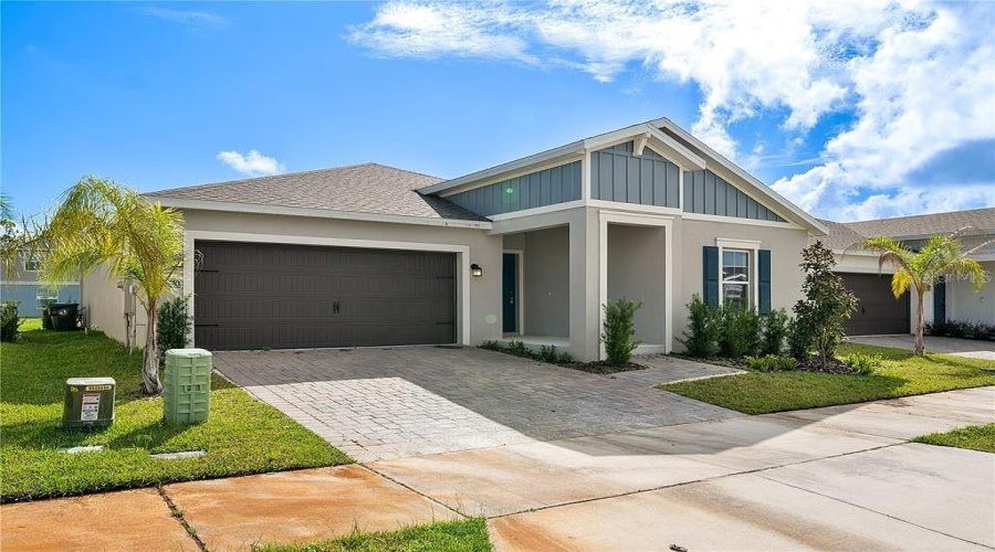 Kissimmee, Florida 34746, 4 Bedroom Bedrooms, ,2 Bathroombathrooms,Residential,For Sale,Golden Knight,0,Mfro6453134