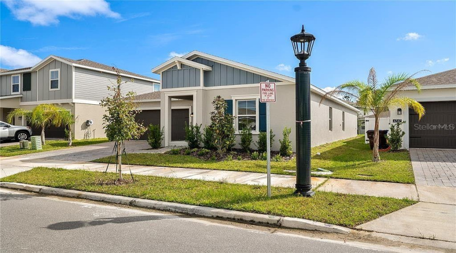 Kissimmee, Florida 34746, 4 Bedroom Bedrooms, ,2 Bathroombathrooms,Residential,For Sale,Golden Knight,0,Mfro6453134
