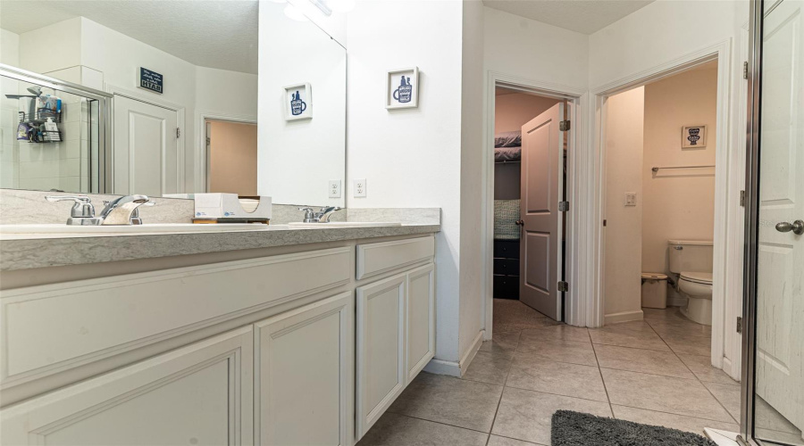 Davenport, Florida 33837, 4 Bedroom Bedrooms, ,2 Bathroombathrooms,Residential,For Sale,Jefferson,0,Mfrl4965465