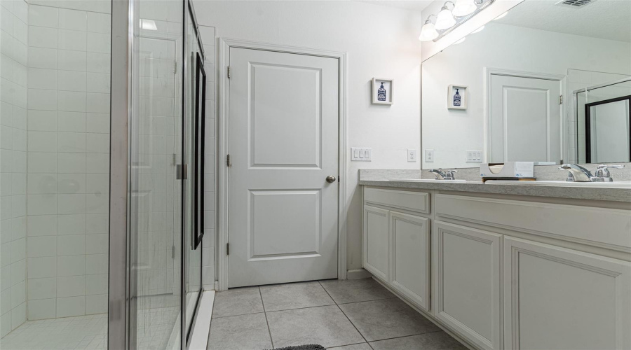 Davenport, Florida 33837, 4 Bedroom Bedrooms, ,2 Bathroombathrooms,Residential,For Sale,Jefferson,0,Mfrl4965465