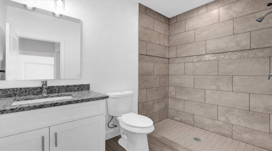 Davenport, Florida 33896, 4 Bedroom Bedrooms, ,4 Bathroombathrooms,Residential,For Sale,Lake Shore,0,Mfro6453125