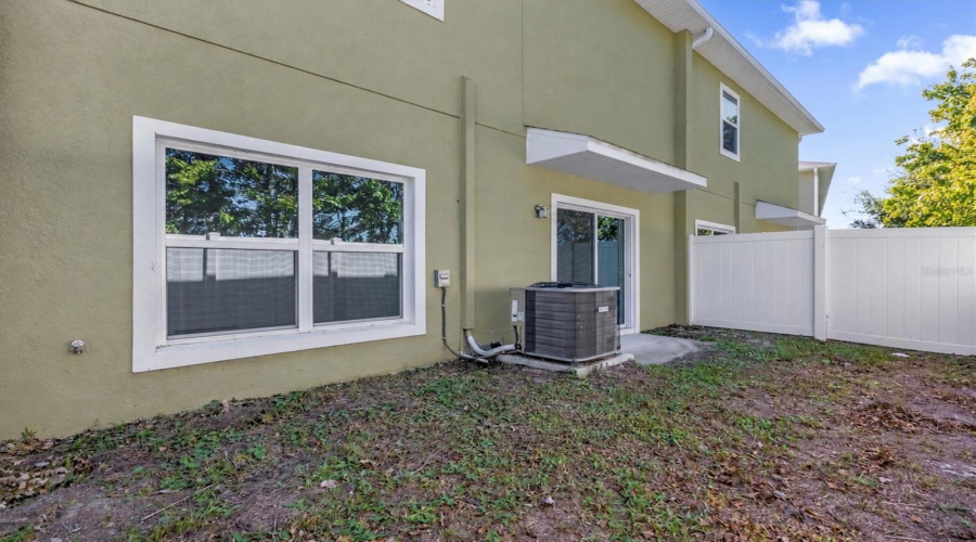 Davenport, Florida 33896, 4 Bedroom Bedrooms, ,4 Bathroombathrooms,Residential,For Sale,Lake Shore,0,Mfro6453125
