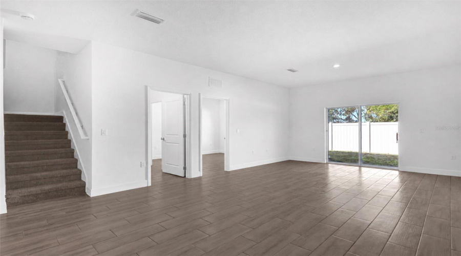 Davenport, Florida 33896, 4 Bedroom Bedrooms, ,4 Bathroombathrooms,Residential,For Sale,Lake Shore,0,Mfro6453125