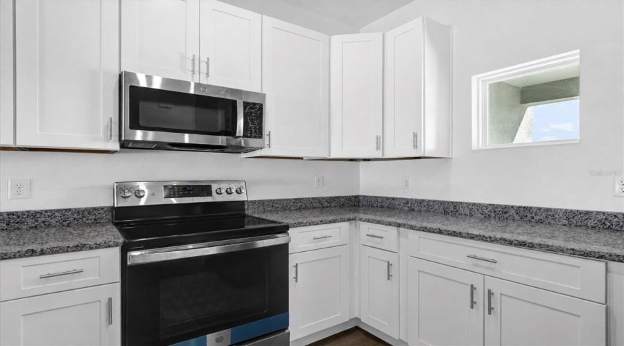 Davenport, Florida 33896, 4 Bedroom Bedrooms, ,4 Bathroombathrooms,Residential,For Sale,Lake Shore,0,Mfro6453125