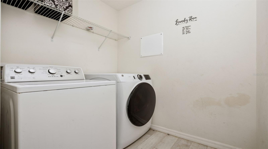 Kissimmee, Florida 34746, 4 Bedroom Bedrooms, ,3 Bathroombathrooms,Residential,For Sale,Bellissimo,0,Mfro6453157