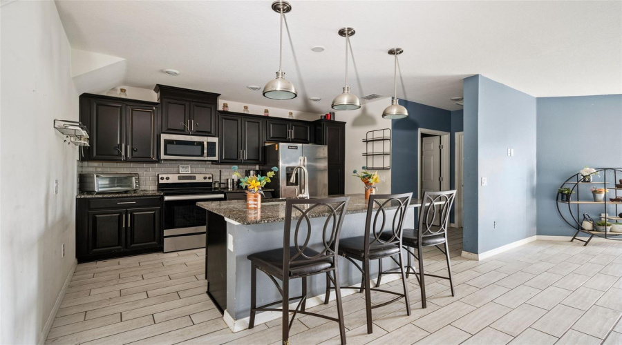 Kissimmee, Florida 34746, 4 Bedroom Bedrooms, ,3 Bathroombathrooms,Residential,For Sale,Bellissimo,0,Mfro6453157