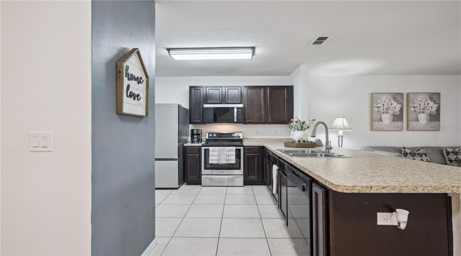 Davenport, Florida 33896, 3 Bedroom Bedrooms, ,2 Bathroombathrooms,Residential,For Sale,Arbor Lakes,0,Mfro6453595