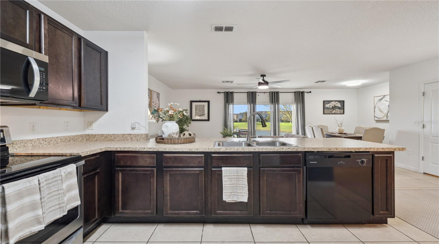 Davenport, Florida 33896, 3 Bedroom Bedrooms, ,2 Bathroombathrooms,Residential,For Sale,Arbor Lakes,0,Mfro6453595