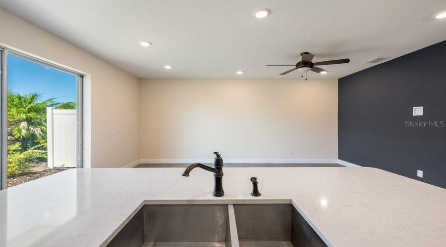 Kitchen/Living Room