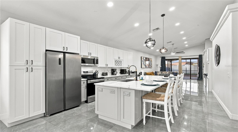 Davenport, Florida 33837, 4 Bedroom Bedrooms, ,3 Bathroombathrooms,Residential,For Sale,Bridgeford Crossing,0,Mfrg5119586