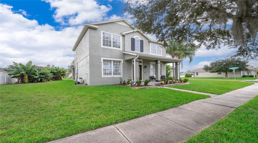 Kissimmee, Florida 34746, 4 Bedroom Bedrooms, ,2 Bathroombathrooms,Residential,For Sale,Grasmere View,0,Mfro6453883