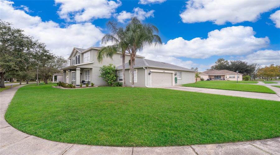 Kissimmee, Florida 34746, 4 Bedroom Bedrooms, ,2 Bathroombathrooms,Residential,For Sale,Grasmere View,0,Mfro6453883