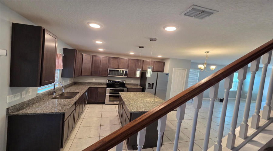 Kissimmee, Florida 34746, 3 Bedroom Bedrooms, ,2 Bathroombathrooms,Residential,For Sale,Canyon Breeze,0,Mfrtb8562700