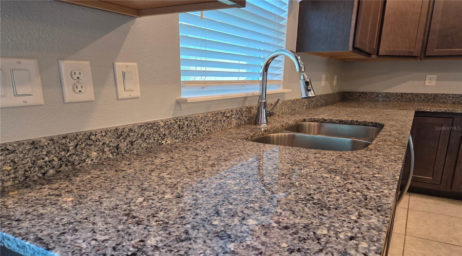 Kissimmee, Florida 34746, 3 Bedroom Bedrooms, ,2 Bathroombathrooms,Residential,For Sale,Canyon Breeze,0,Mfrtb8562700