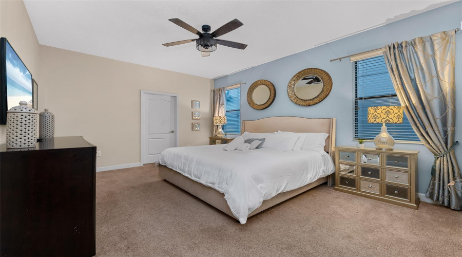 First-Floor Primary Suite With King Bed, Spacious Accommodations And Soft Coastal-Inspired Accents