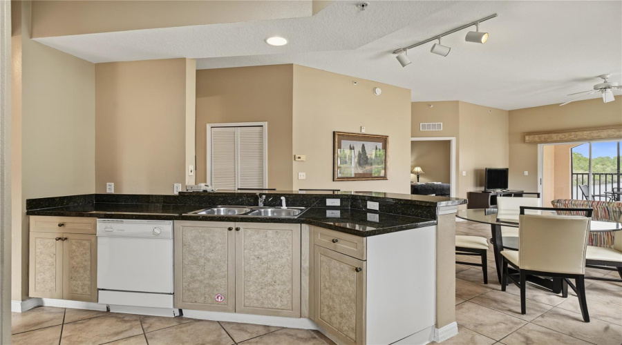 Orlando, Florida 32821, 3 Bedroom Bedrooms, ,2 Bathroombathrooms,Residential,For Sale,Worldquest,0,Mfro6453935