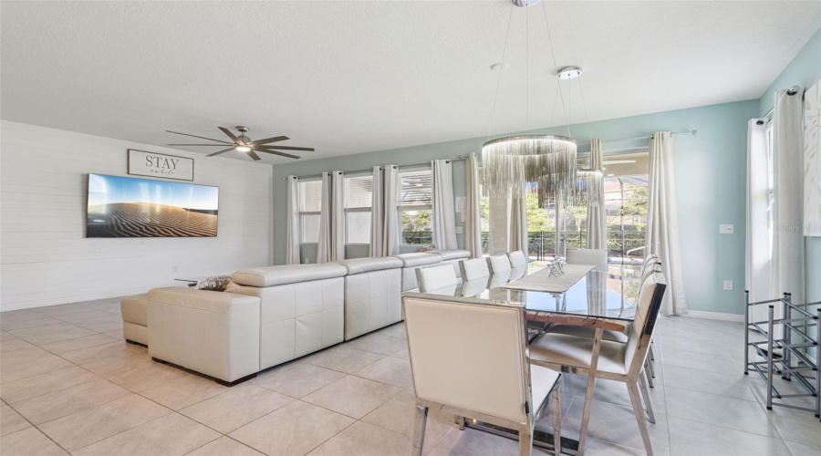 Davenport, Florida 33837, 7 Bedroom Bedrooms, ,5 Bathroombathrooms,Residential,For Sale,Oakmoss,0,Mfro6452530