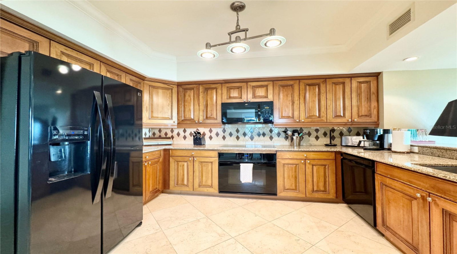 Kissimmee, Florida 34747, 1 Bedroom Bedrooms, ,1 Bathroombathrooms,Residential,For Sale,Gathering,0,Mfrs5160022