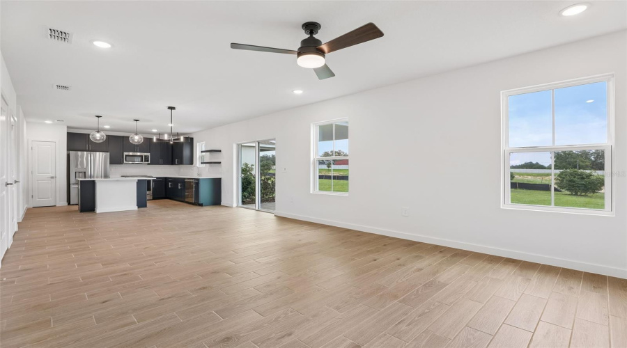 Davenport, Florida 33837, 4 Bedroom Bedrooms, ,3 Bathroombathrooms,Residential,For Sale,Rein,0,Mfro6409273
