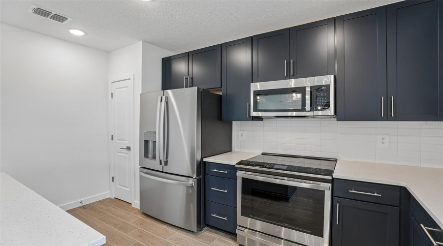 Davenport, Florida 33837, 4 Bedroom Bedrooms, ,3 Bathroombathrooms,Residential,For Sale,Rein,0,Mfro6409273