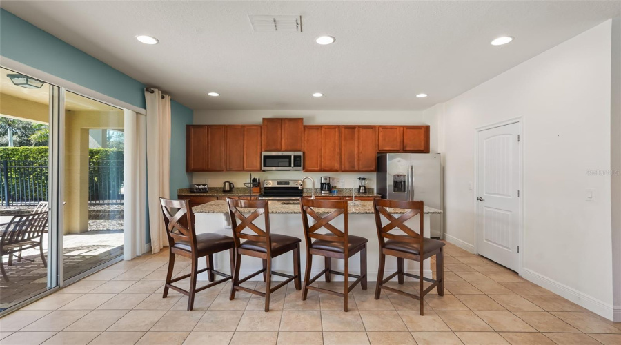 Kissimmee, Florida 34747, 6 Bedroom Bedrooms, ,6 Bathroombathrooms,Residential,For Sale,Minton,0,Mfro6452003