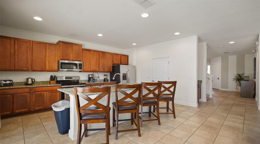 Kissimmee, Florida 34747, 6 Bedroom Bedrooms, ,6 Bathroombathrooms,Residential,For Sale,Minton,0,Mfro6452003