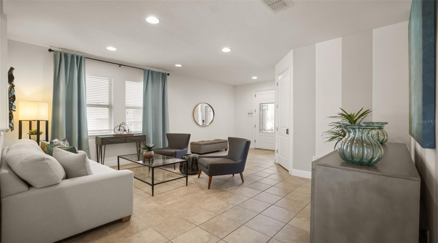 Kissimmee, Florida 34747, 6 Bedroom Bedrooms, ,6 Bathroombathrooms,Residential,For Sale,Minton,0,Mfro6452003
